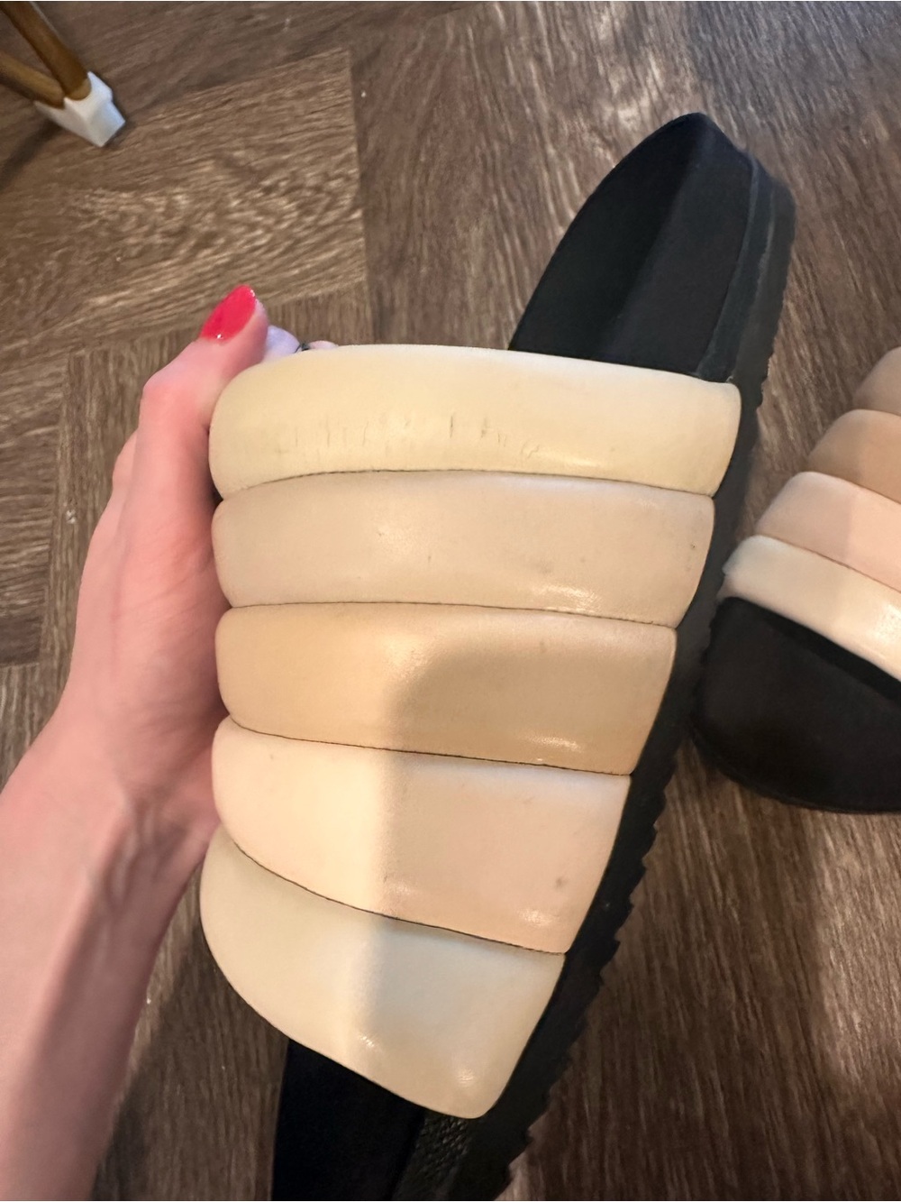 ROAM Women’s Padded Slide Sandals in Cream and Black - Picture 5 of 6